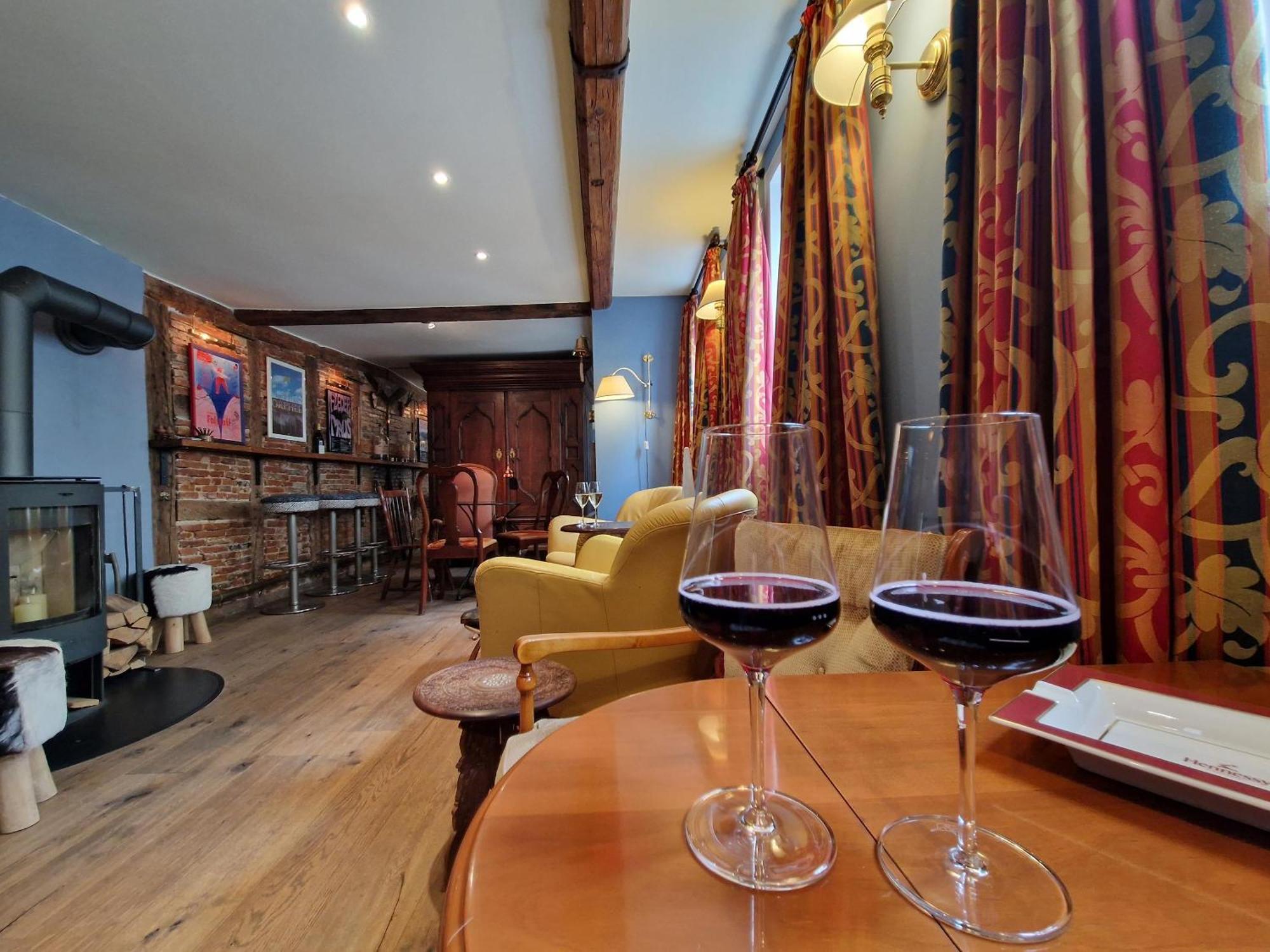 Laurentius Boutique-Hotel & Restaurant ヴァイカースハイム エクステリア 写真