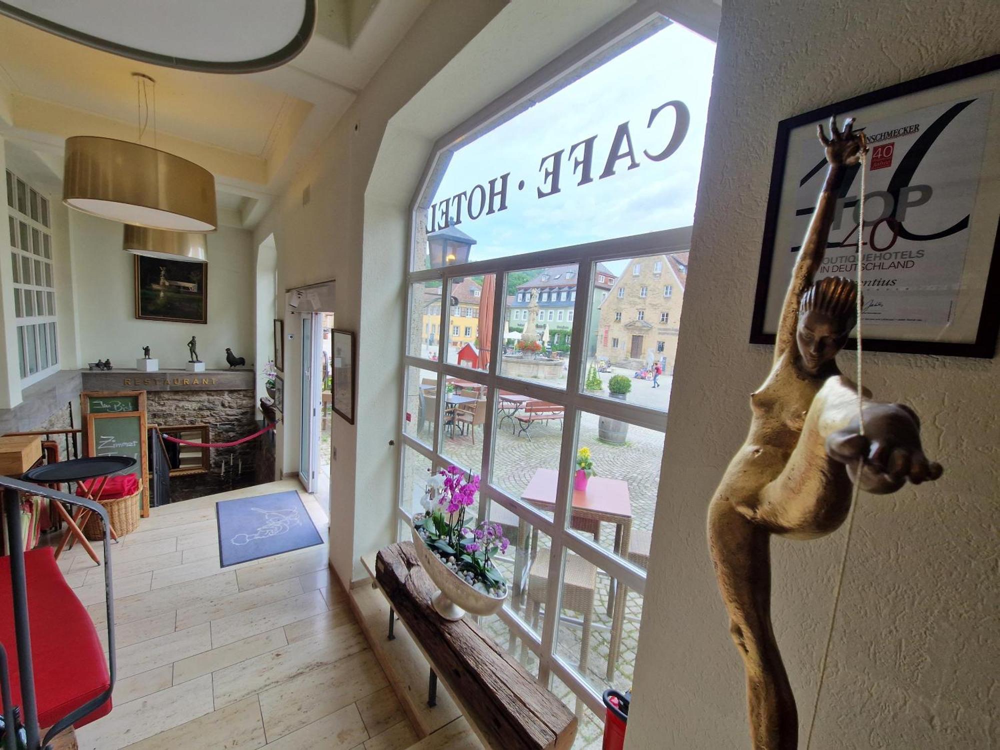 Laurentius Boutique-Hotel & Restaurant ヴァイカースハイム エクステリア 写真