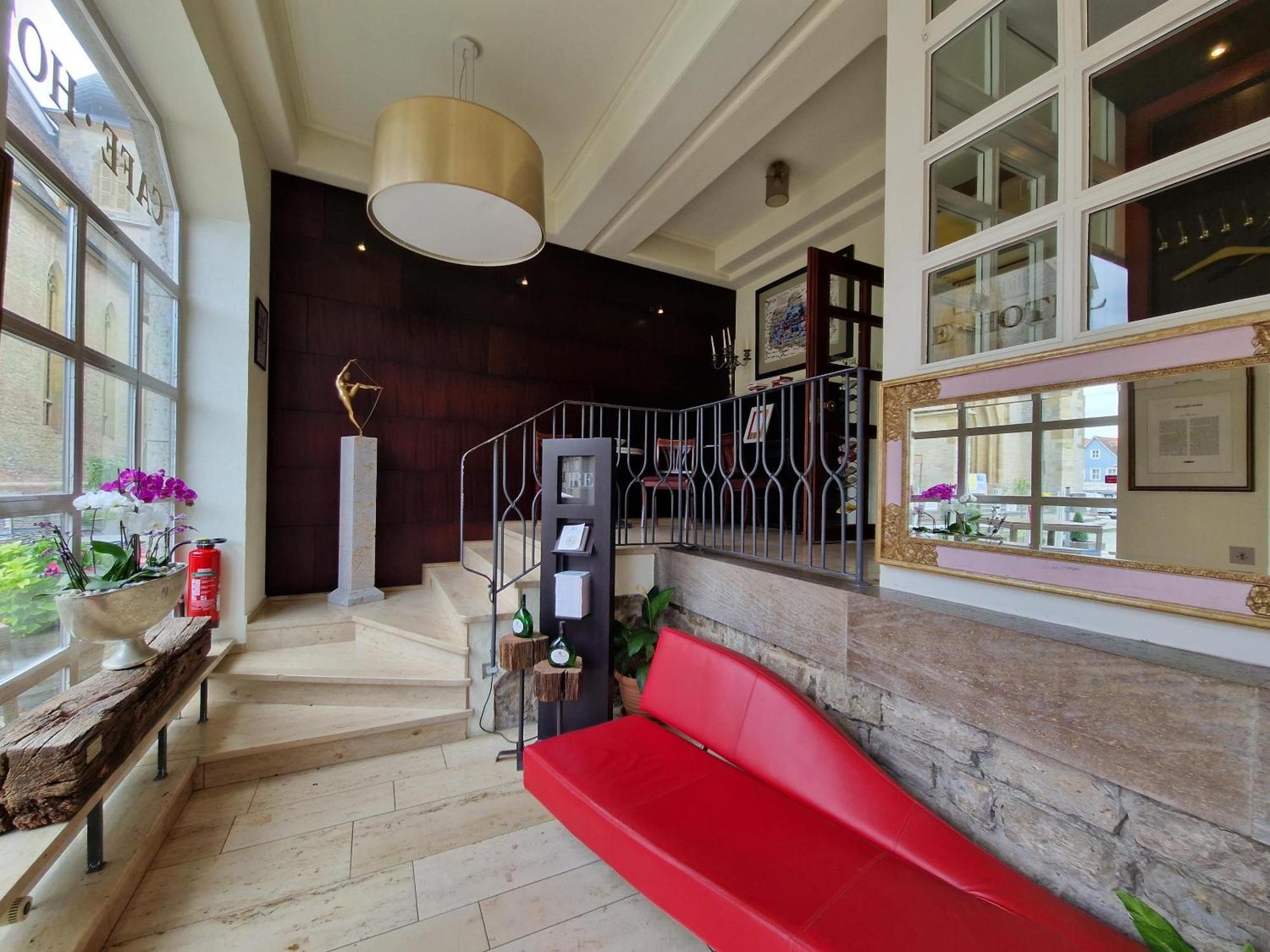 Laurentius Boutique-Hotel & Restaurant ヴァイカースハイム エクステリア 写真